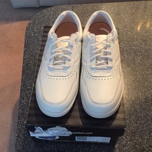 👟 NIB Dr. Comfort shoes